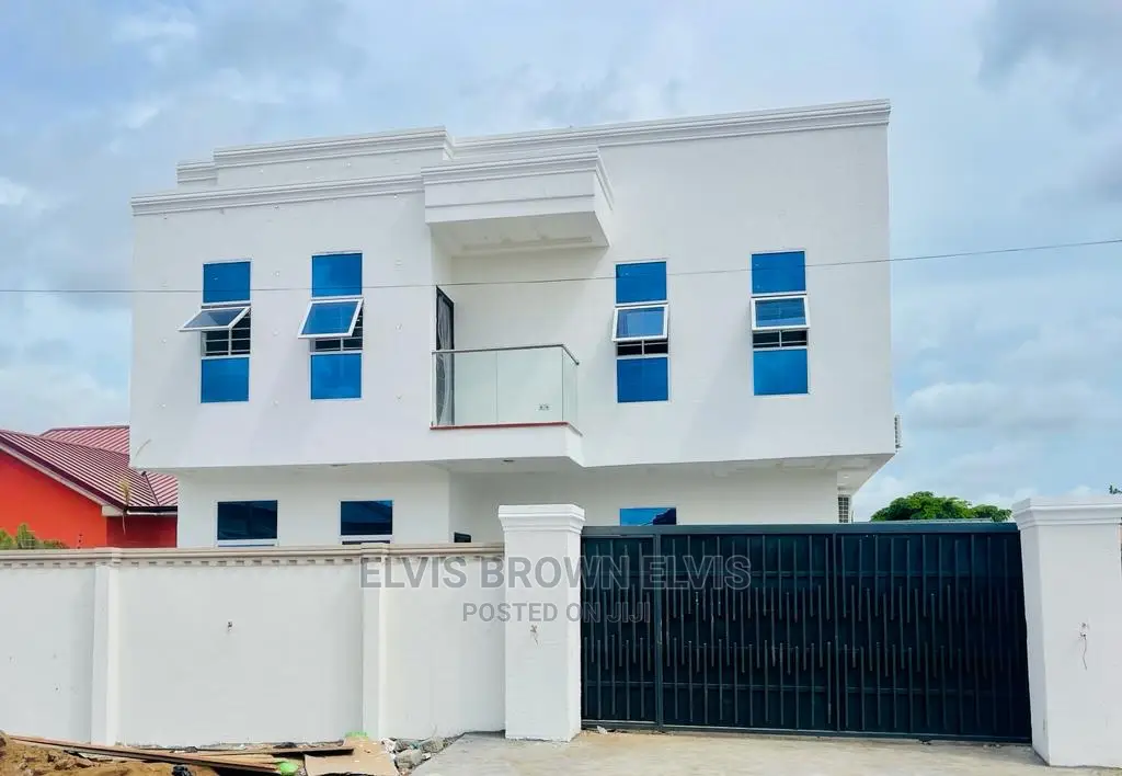 3bdrm Duplex in Living Large, Adenta for sale in Adenta
