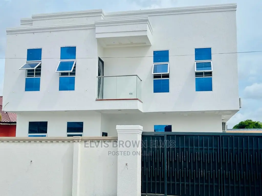3bdrm Duplex in Living Large, Adenta for sale in Adenta