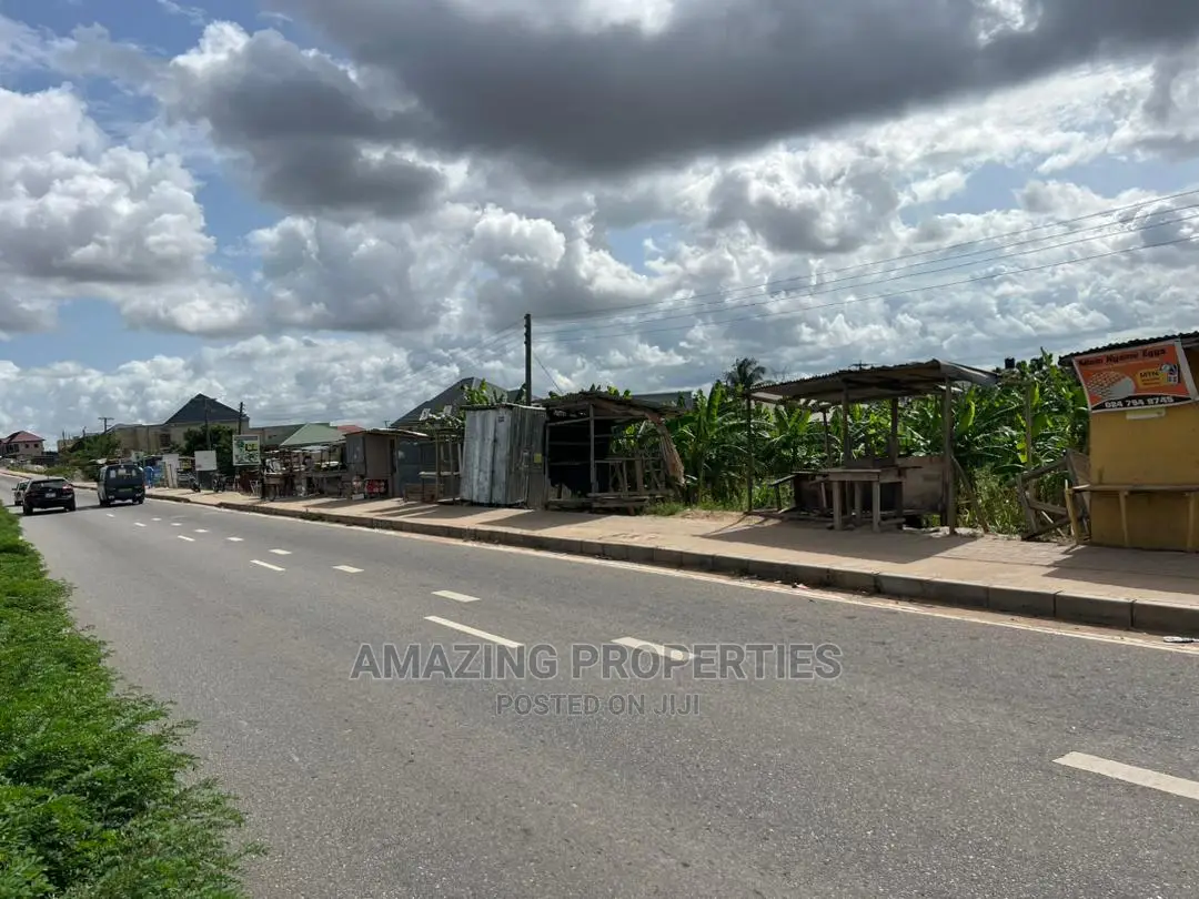 2 Plots of Roadside Land at Pokoase Ayawaso in Pokuase