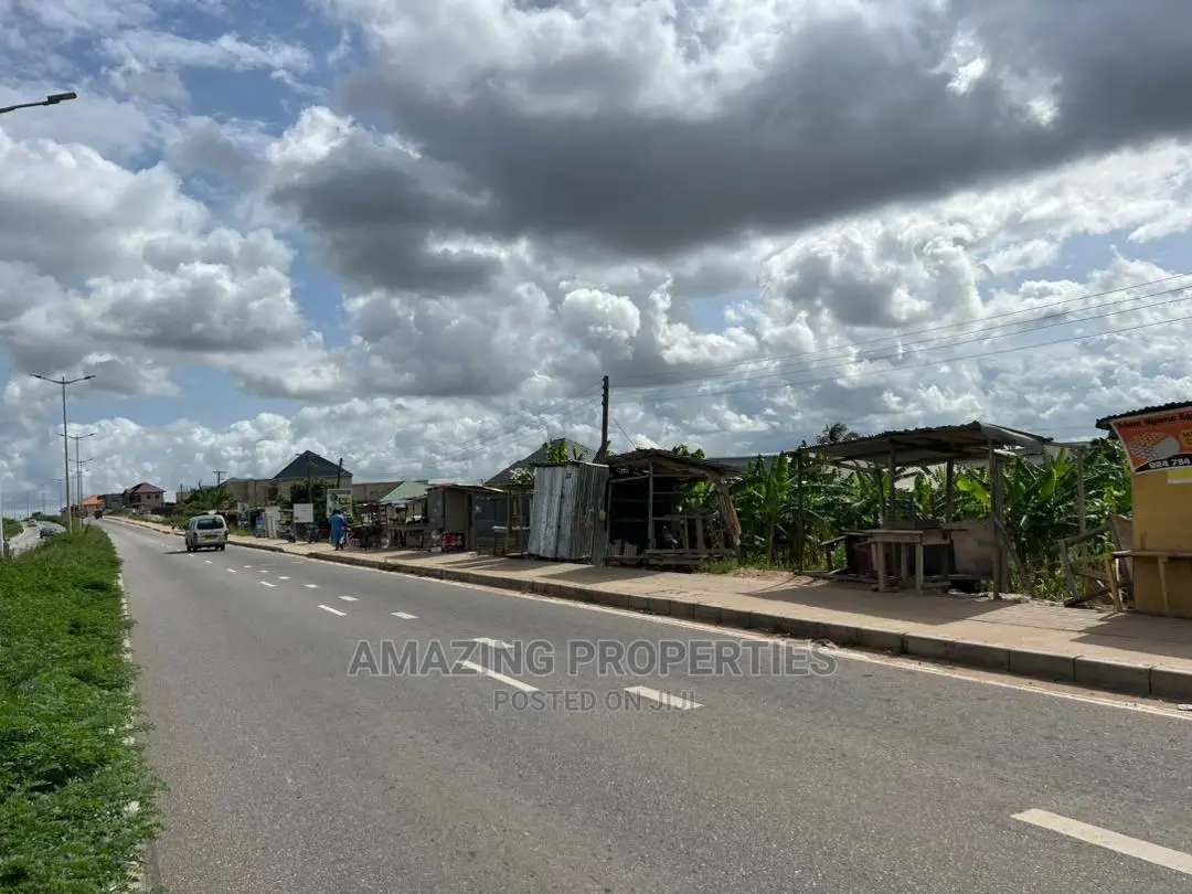 2 Plots of Roadside Land at Pokoase Ayawaso in Pokuase