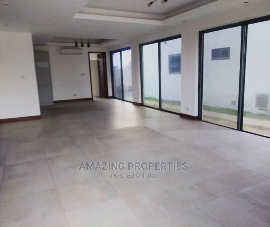 4bdrm Townhouse / Terrace in Abelemkpe for rent in Abelemkpe