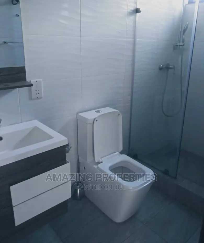 4bdrm Townhouse / Terrace in Abelemkpe for rent in Abelemkpe