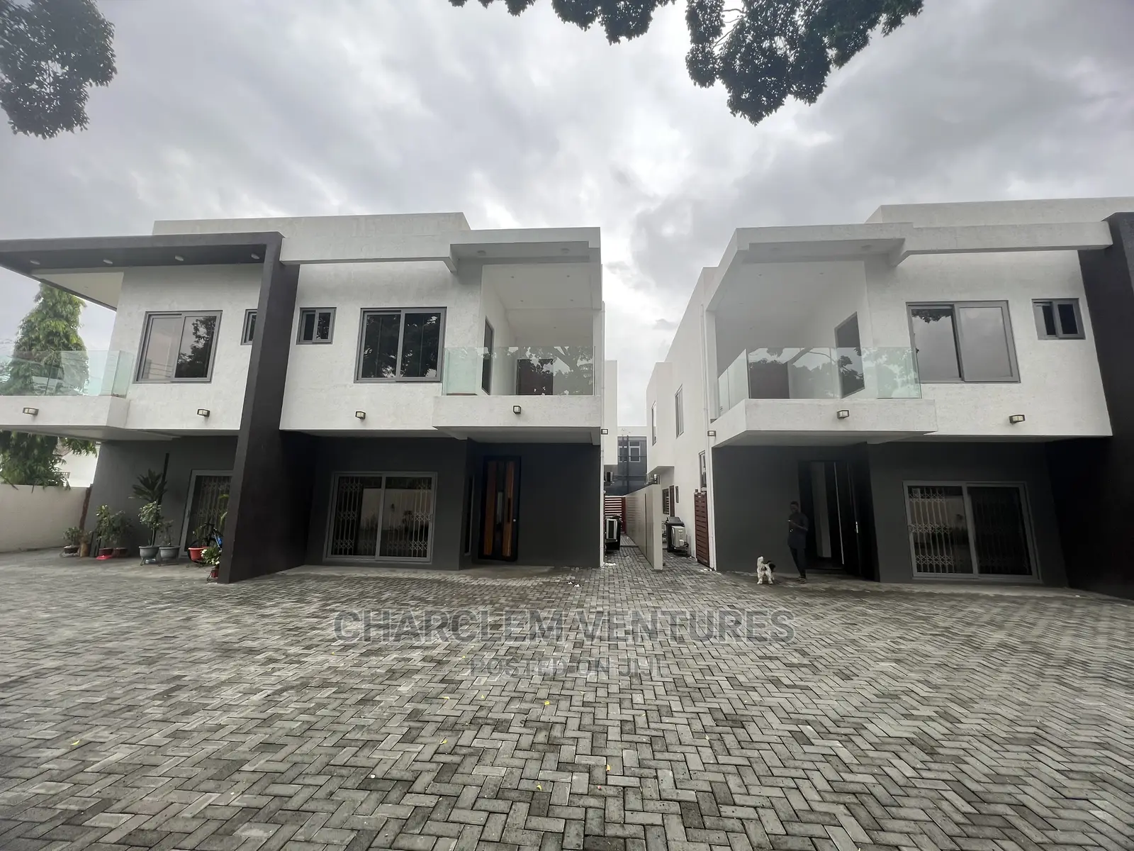 Furnished 3bdrm Townhouse / Terrace in Charclem Ventures, Labone in Labone