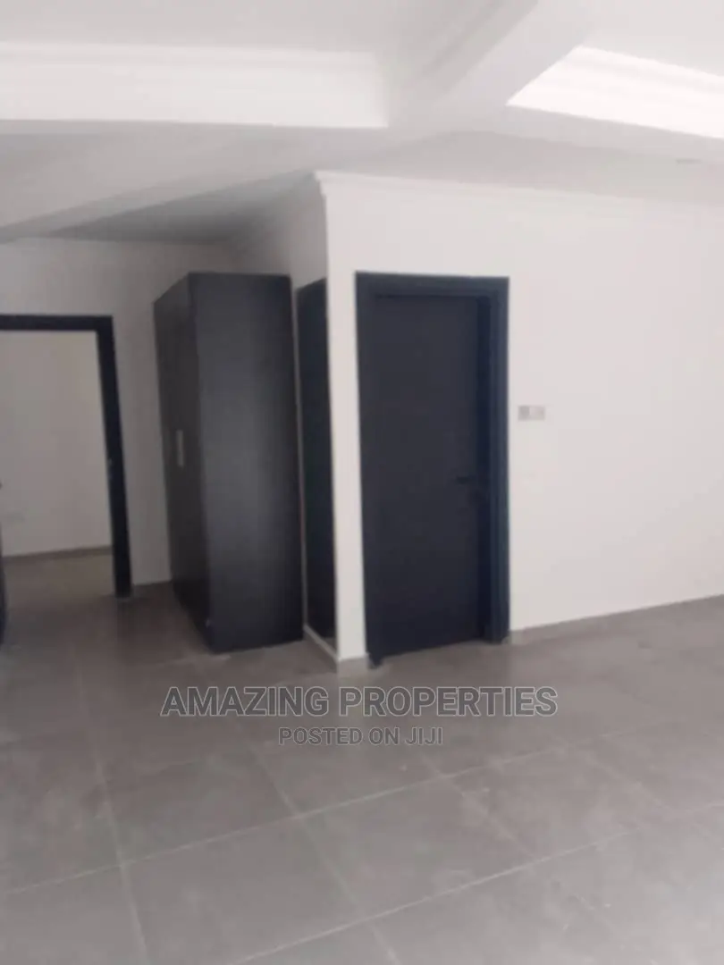 4bdrm Townhouse / Terrace in Cantonments for rent in Cantonments
