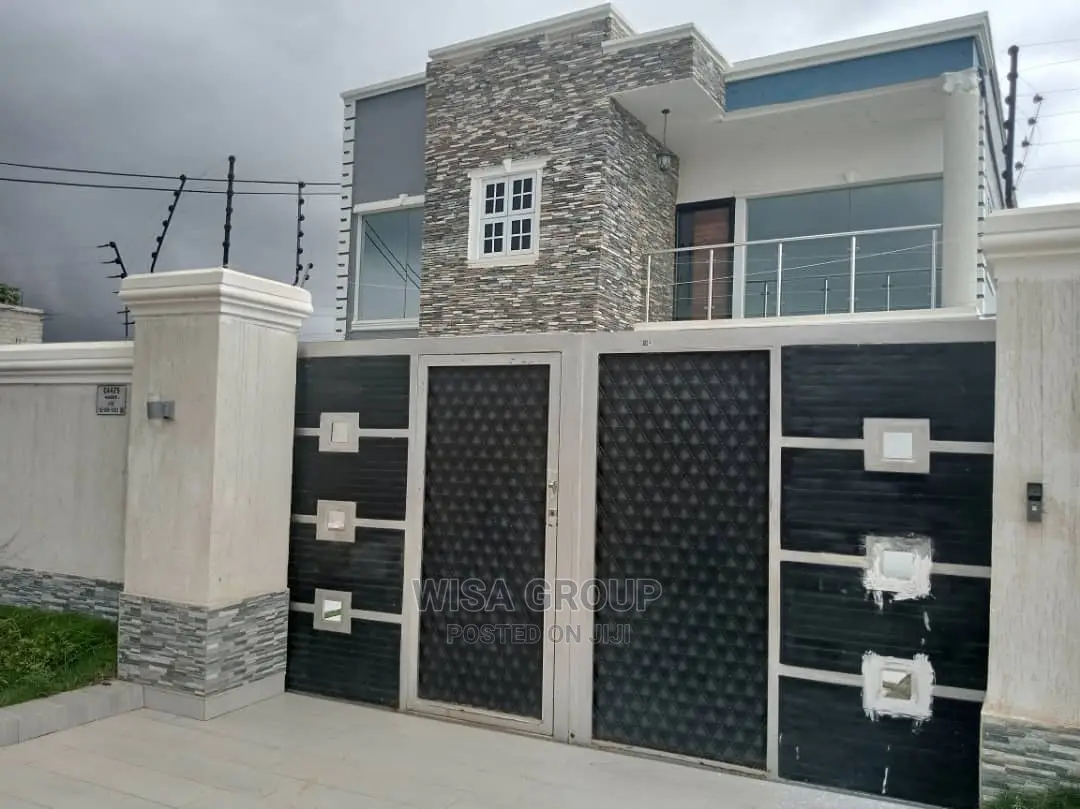 6bdrm Duplex in Wisa Groups, Accra Metropolitan for rent in Accra Metropolitan