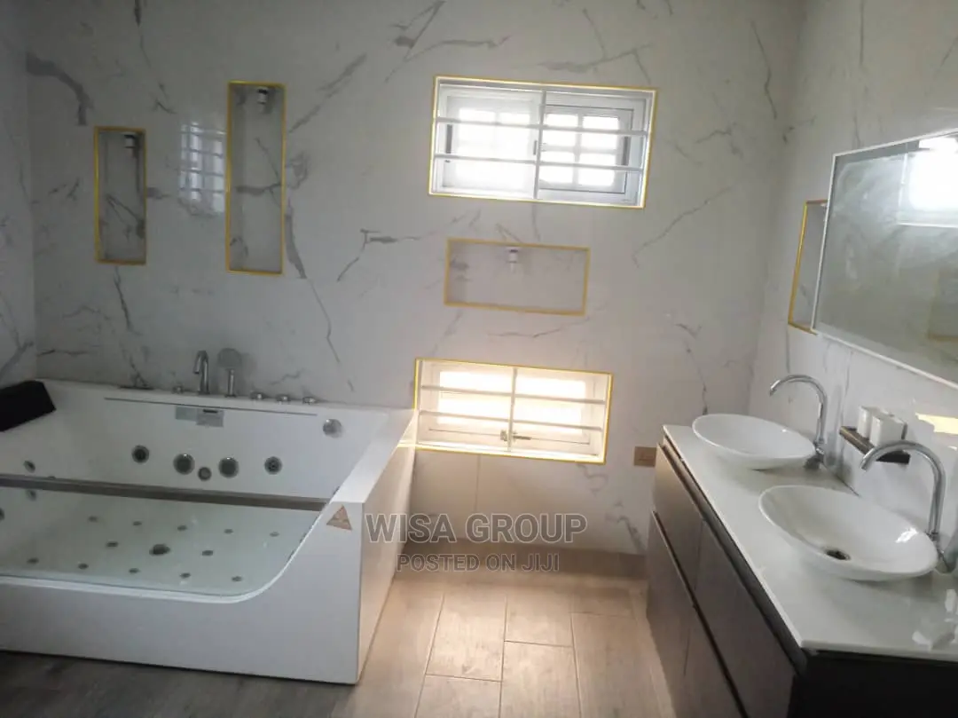 6bdrm Duplex in Wisa Groups, Accra Metropolitan for rent in Accra Metropolitan