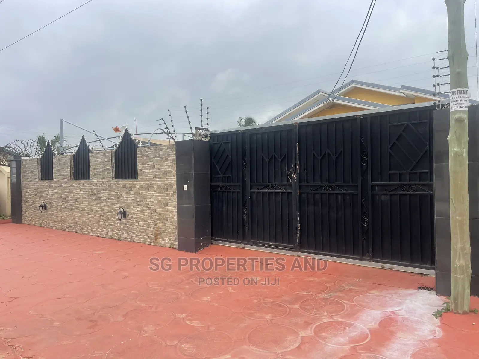 3bdrm House in Kfc, Spintex for rent in Spintex