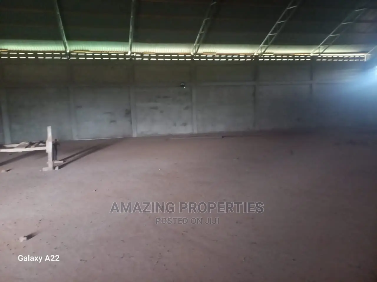 1000 Square Metres Warehouse at OYIBI in Oyibi