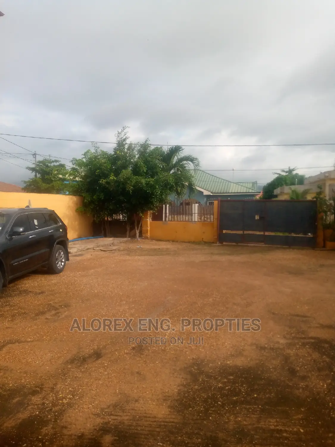 3bdrm House in Self Compound, Oyarifa for rent in Oyarifa