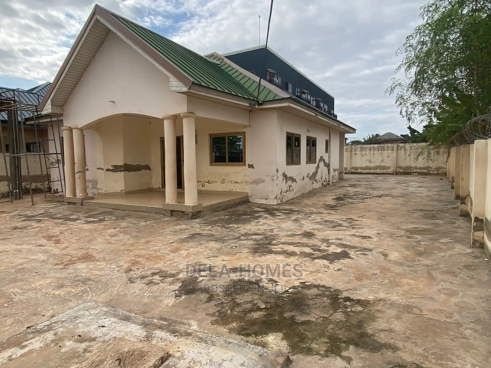 Three Bedroom Self Compound for Rent at Adenta Comandos. in Adenta