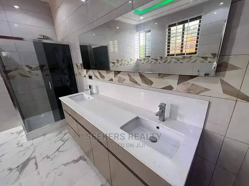 4bdrm House in Seekers Realty, Accra Metropolitan for sale in Accra Metropolitan
