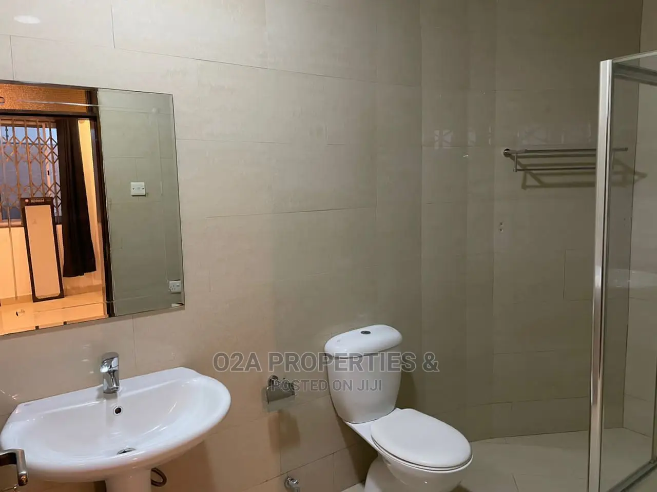 Furnished 4bdrm House in Labone Junction for rent in Labone Junction