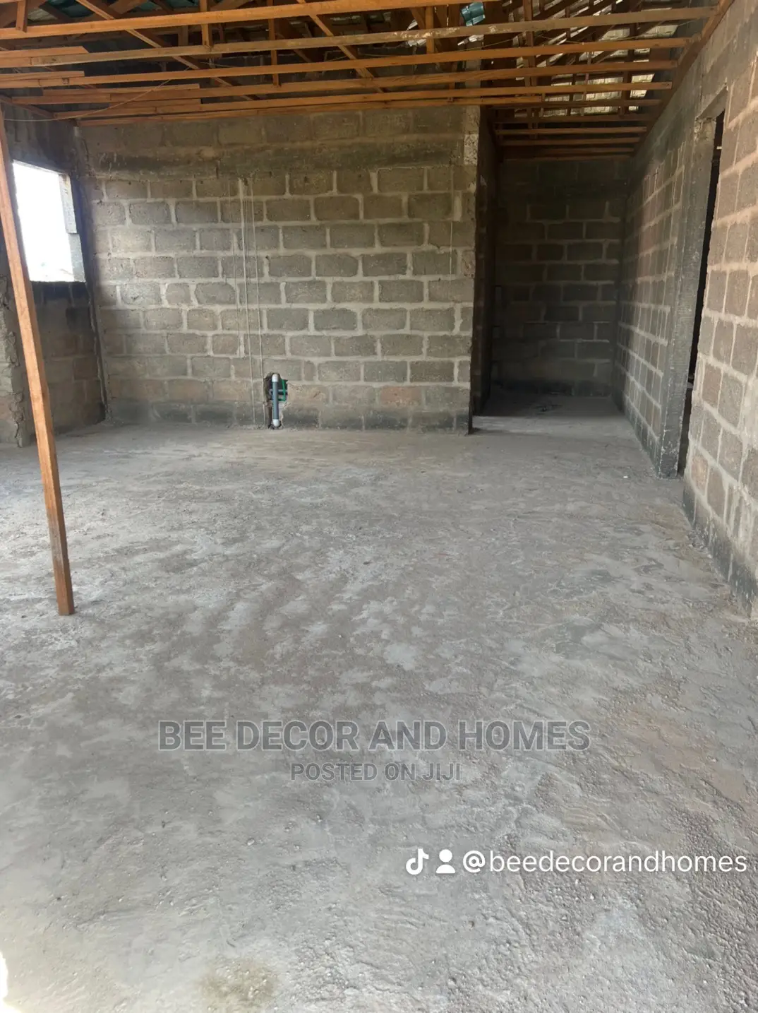 10bdrm Mansion in Bee Decor And Homes, Adenta for sale in Adenta