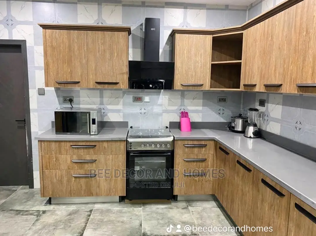 Furnished 3bdrm Apartment in Bee Decor And Homes, Madina for rent in Madina