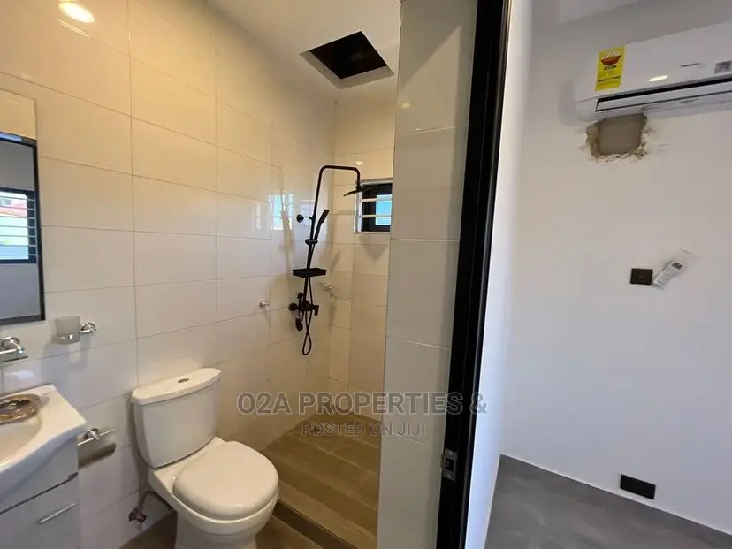 4bdrm House in Baatsona Total for sale in Baatsona Total