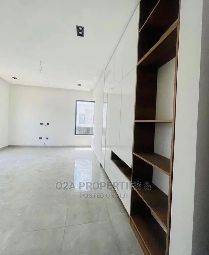 3bdrm House in A&C Mall Area for sale in A&C Mall Area