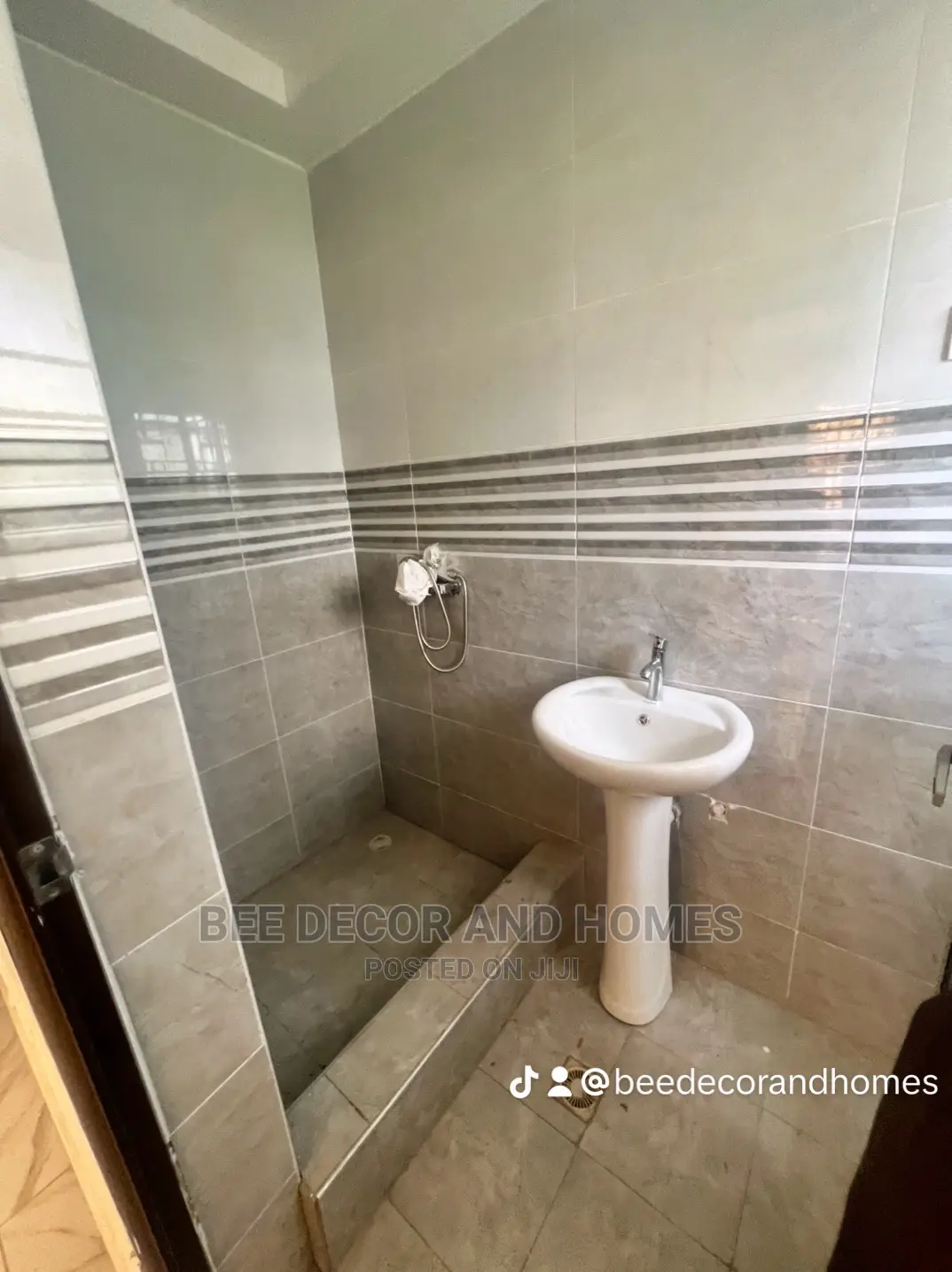 3bdrm House in Bee Decor And Homes, Abokobi for sale in Abokobi