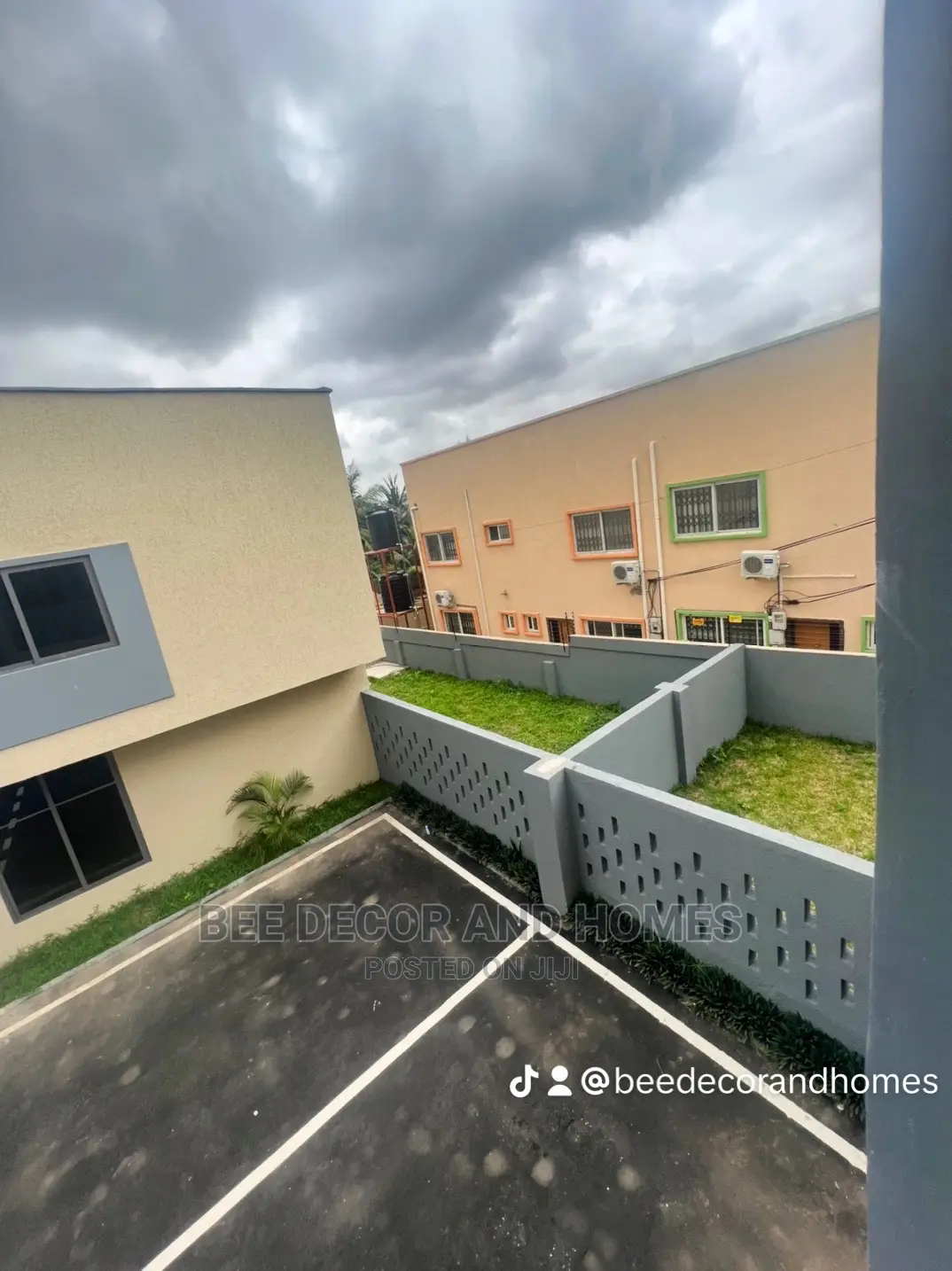 3bdrm Townhouse/Terrace in Bee Decor And Homes, North Legon for sale in North Legon