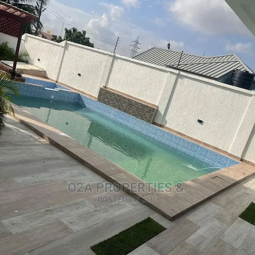 Luxurio Fully Furnished 11 Bedroom House for Sale at East in School Junction