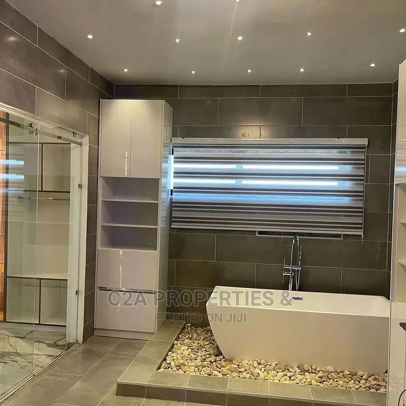 Luxurio Fully Furnished 11 Bedroom House for Sale at East in School Junction