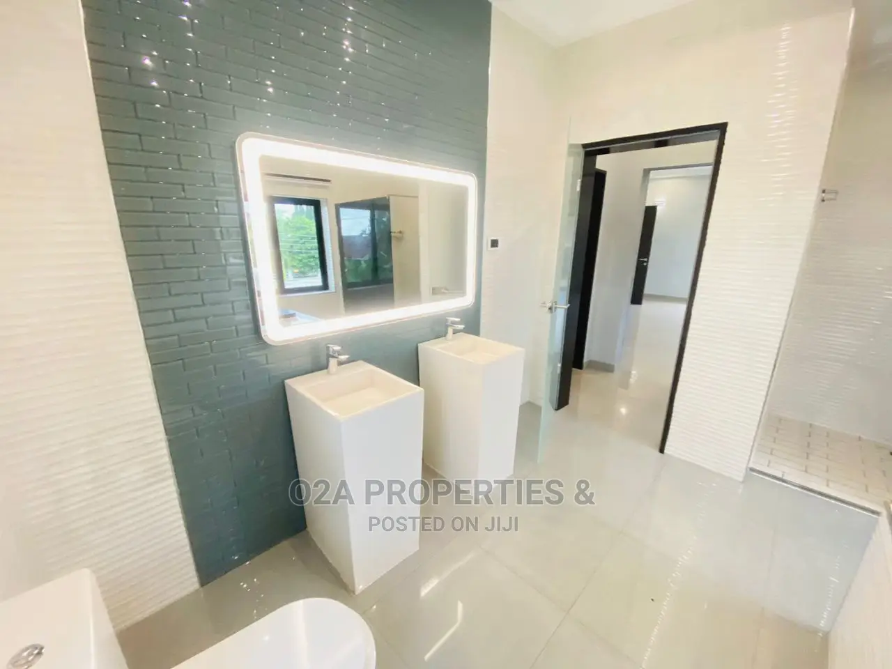 7bdrm Mansion in American House for sale in American House