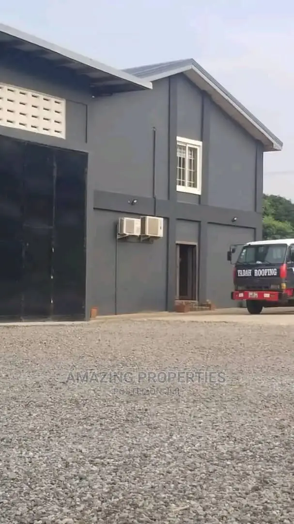 400 SQM Warehouse for Rent at Spintex in Spintex