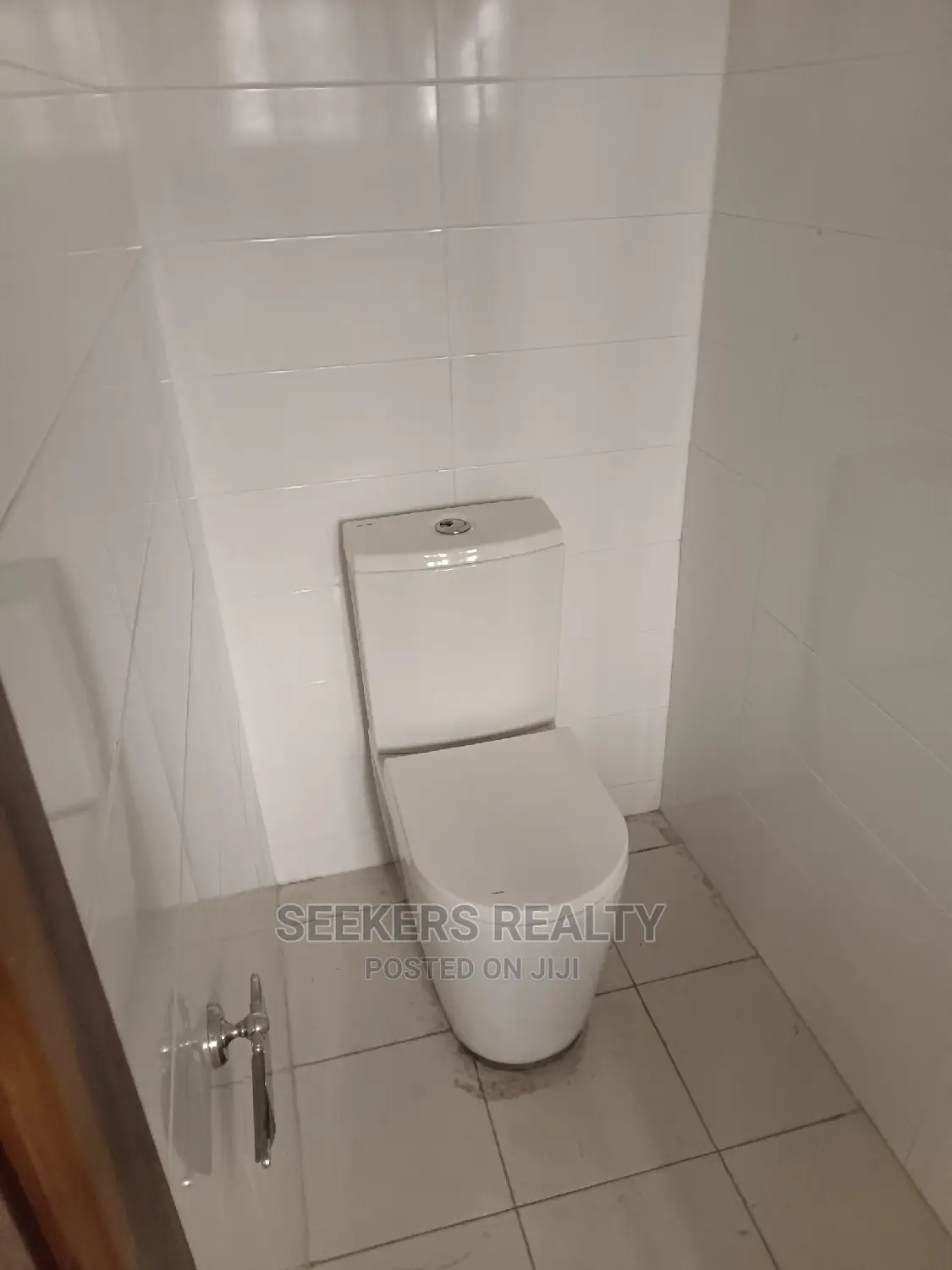 3bdrm Townhouse / Terrace in Seekers Realty, Cantonments for rent in Cantonments