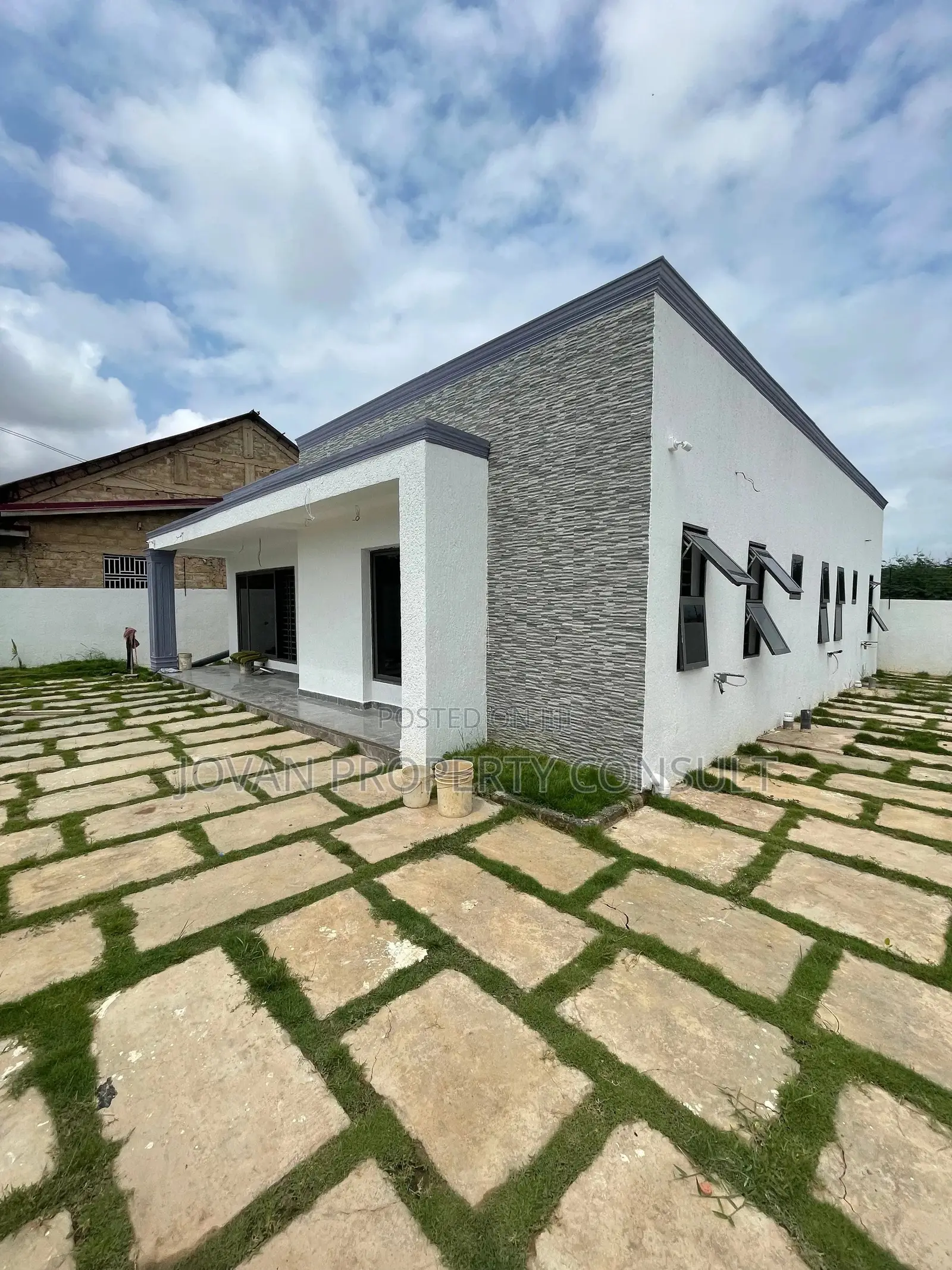 3bdrm House in Pokuase Odumasi, Ga South Municipal for sale in Ga South Municipal