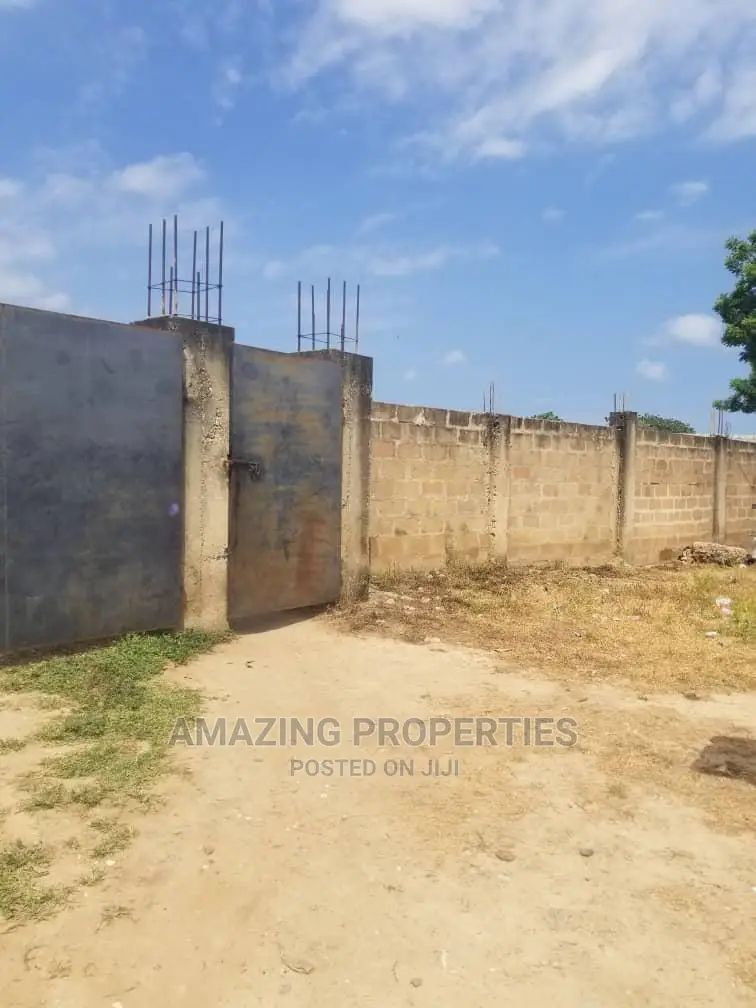 Five Acre Land for Sale at Roman Ridge in Roman Ridge