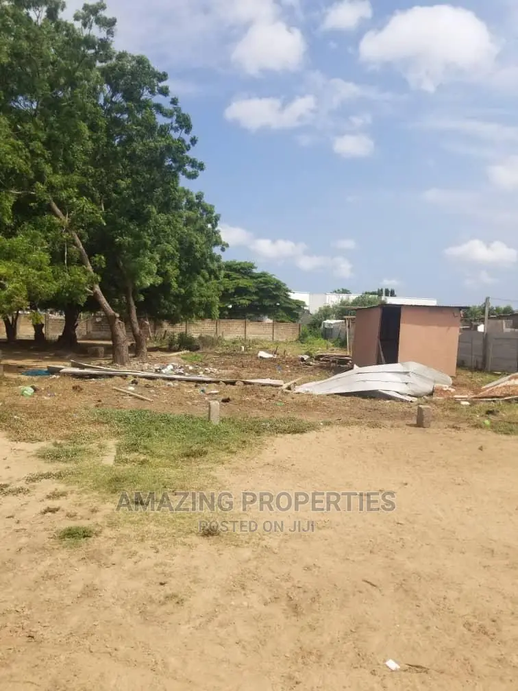 10 Acre of Land Sale at Trasacco in Adjiriganor