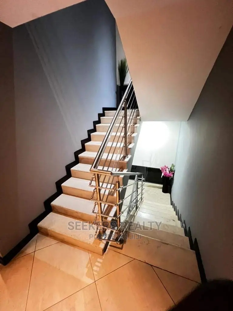Furnished 4bdrm House in Seekers Realty, Cantonments for rent in Cantonments