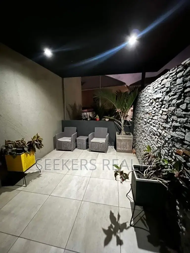 Furnished 4bdrm House in Seekers Realty, Cantonments for rent in Cantonments
