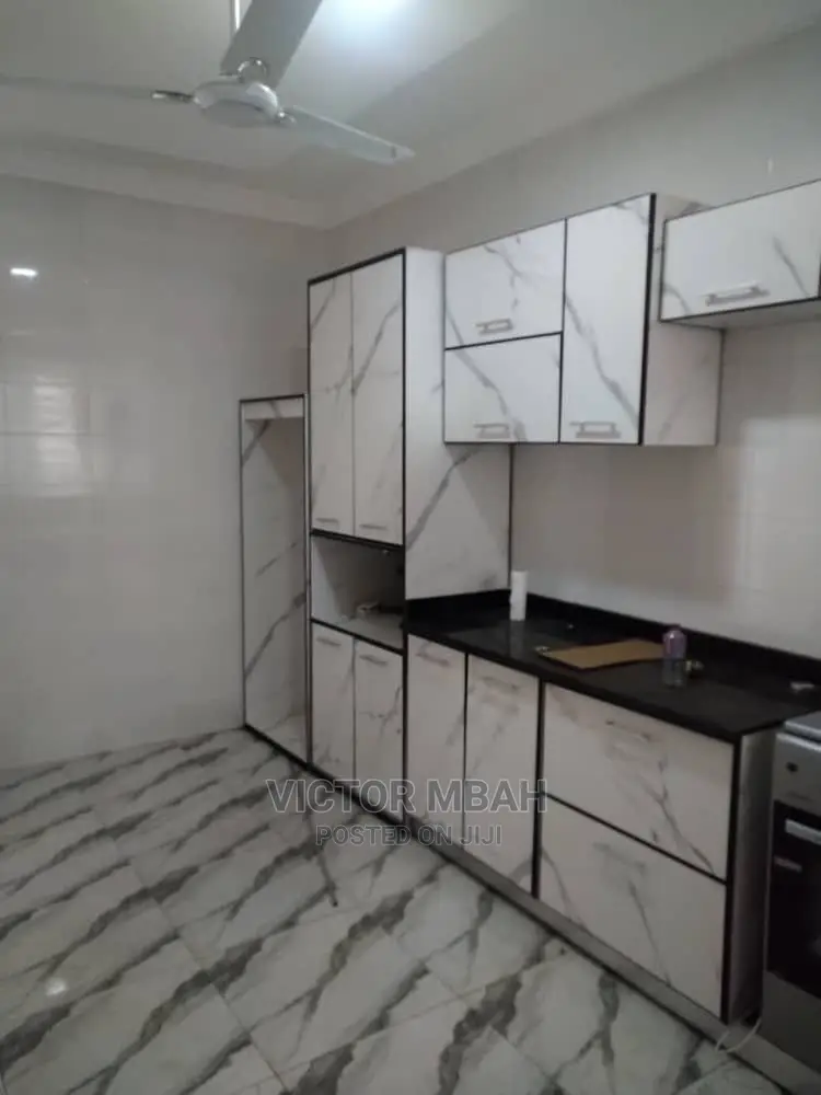 4bdrm Duplex in Community 25, Tema Metropolitan for sale in Tema Metropolitan