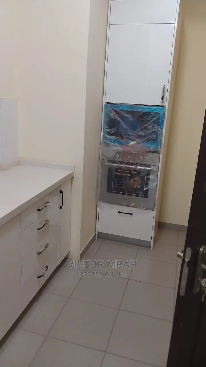 4bdrm Duplex in Community 25, Tema Metropolitan for sale in Tema Metropolitan