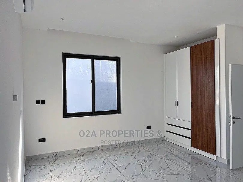 4bdrm House in Oyarifa Mall Area for sale in Oyarifa Mall Area
