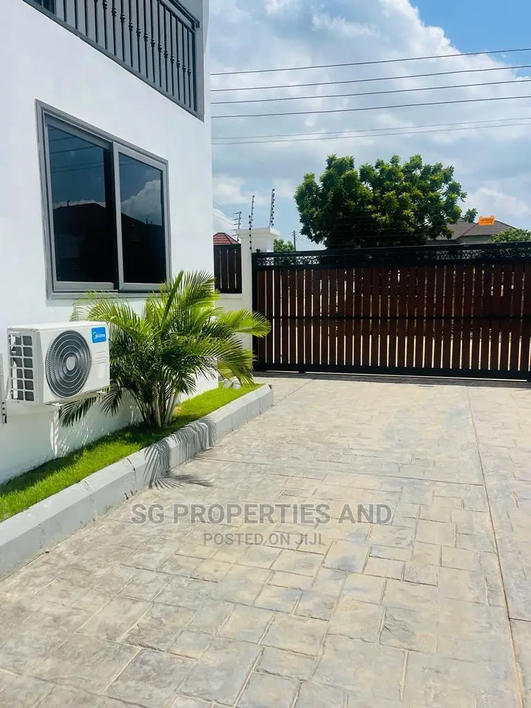 2bdrm Apartment in Lashibi, Spintex for rent in Spintex