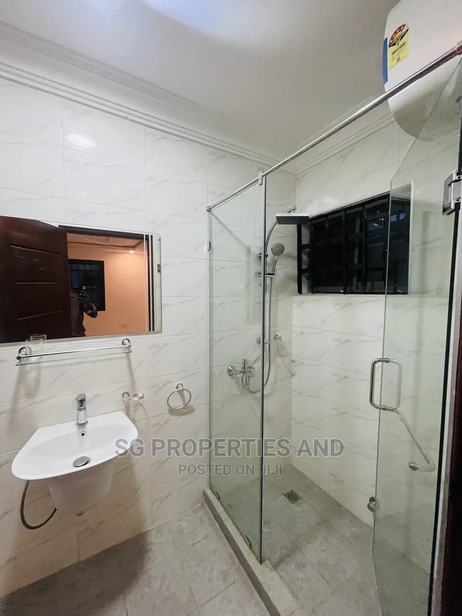 2bdrm Apartment in Lashibi, Spintex for rent in Spintex