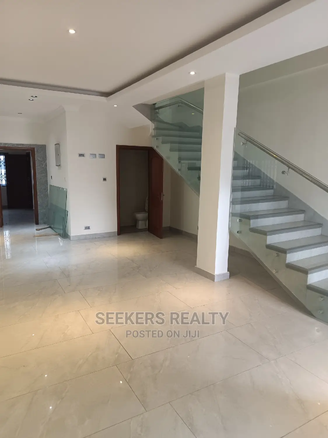 5bdrm House in Seekers Realty, East Legon for rent in East Legon