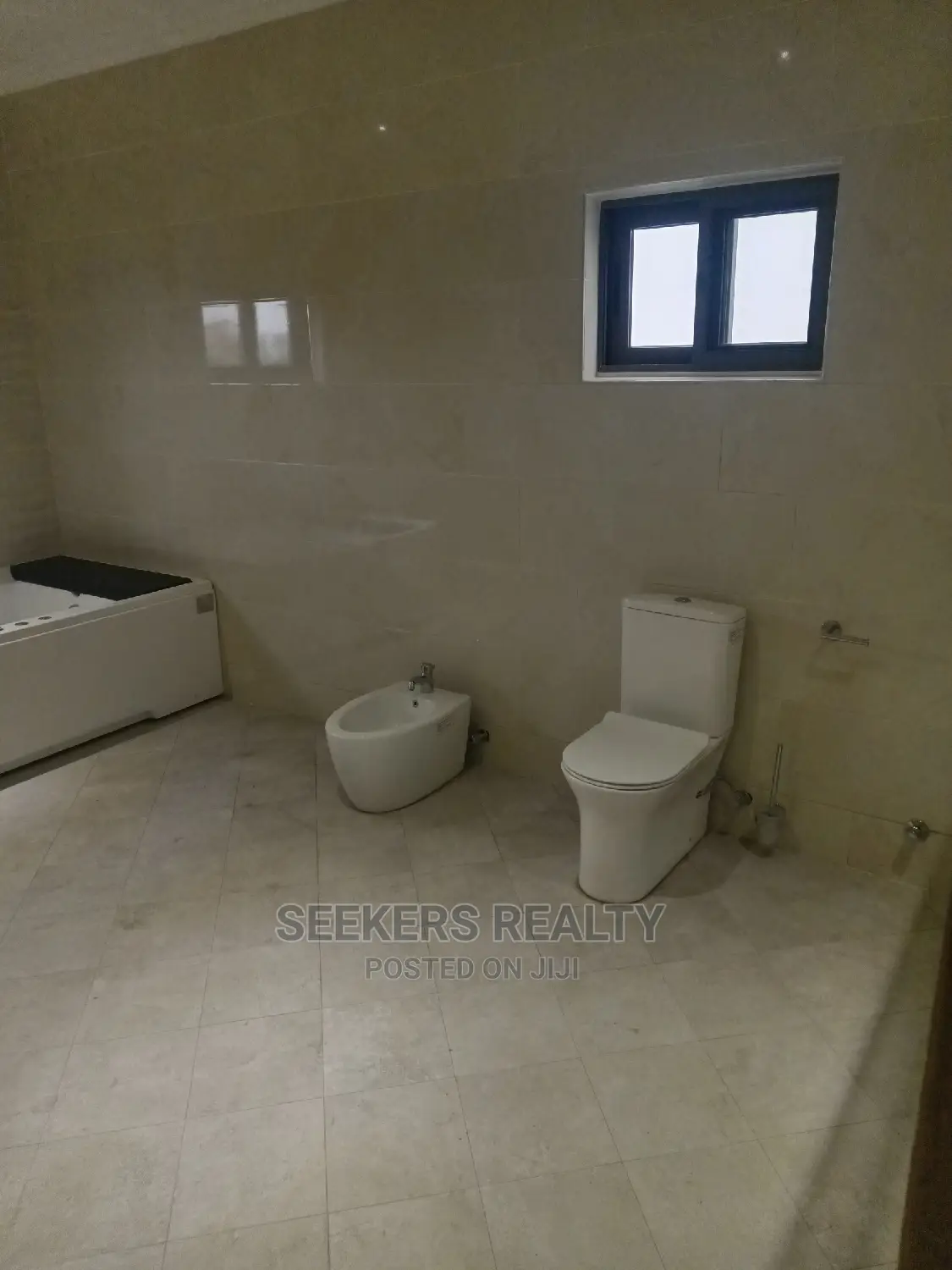 5bdrm House in Seekers Realty, East Legon for rent in East Legon