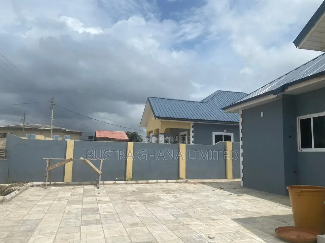 3bdrm House in Adom City, Tema Metropolitan for sale in Tema Metropolitan