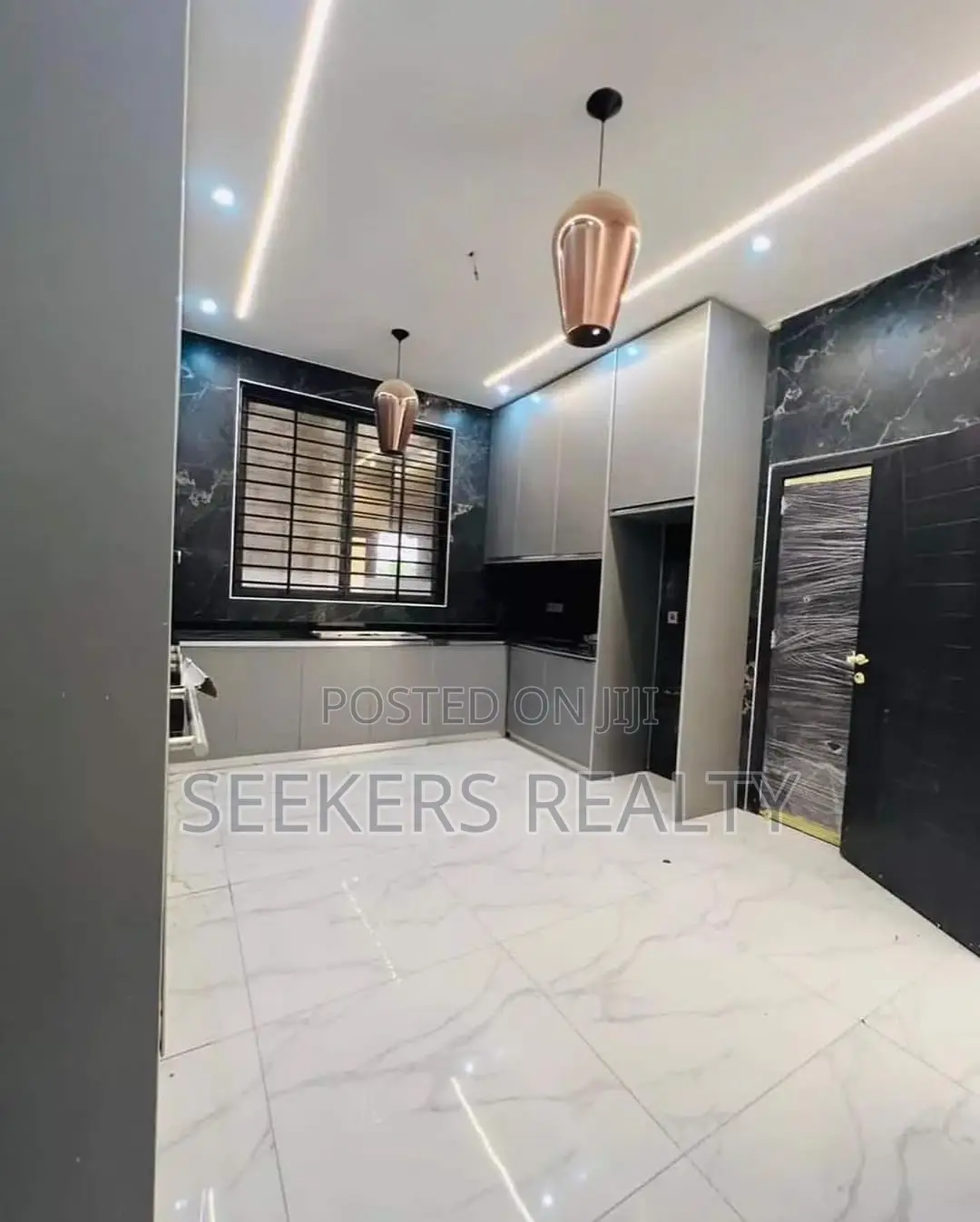 4bdrm House in Seekers Realty, Achimota for sale in Achimota