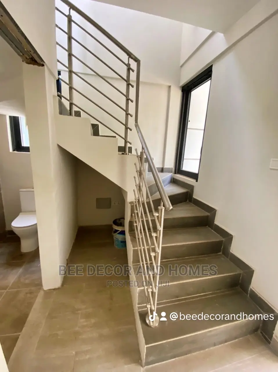 3bdrm Townhouse/Terrace in Bee Decor And Homes, West Legon for sale in West Legon