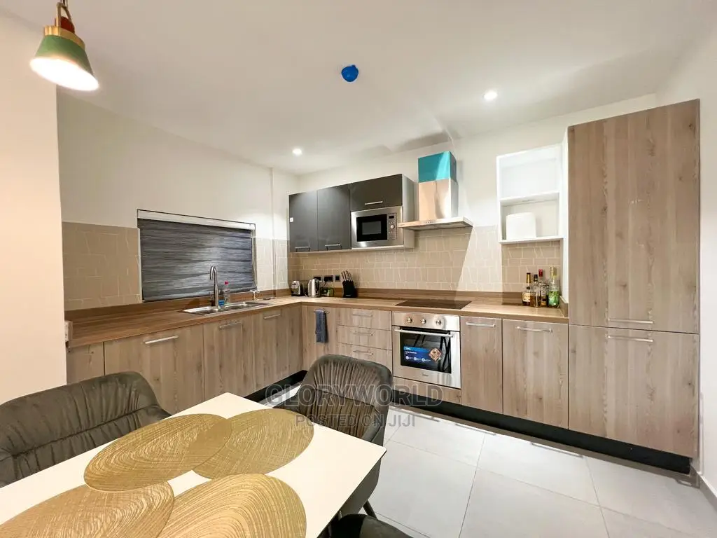 Extra- Ordinaire Furnished 2 Bed APARTMENT at Cantonments in Cantonments
