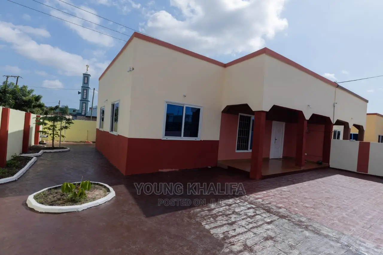 2bdrm House in Blue Rose City, Kasoa for sale in Kasoa