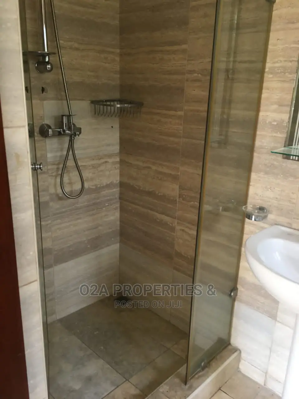 4bdrm House in Airport Residential Area for sale in Airport Residential Area