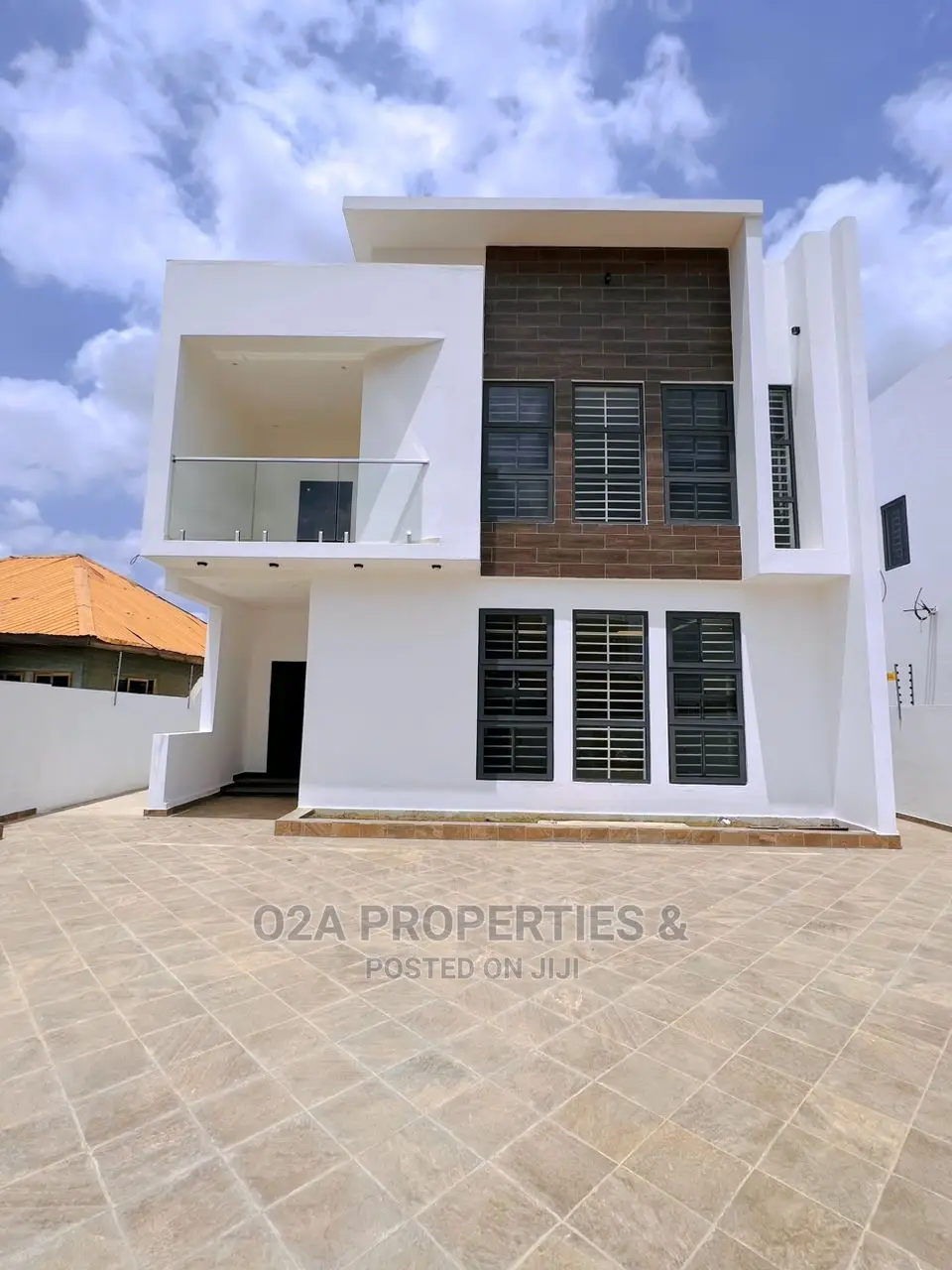 5bdrm House in Lake Side Estate for sale in Lake Side Estate