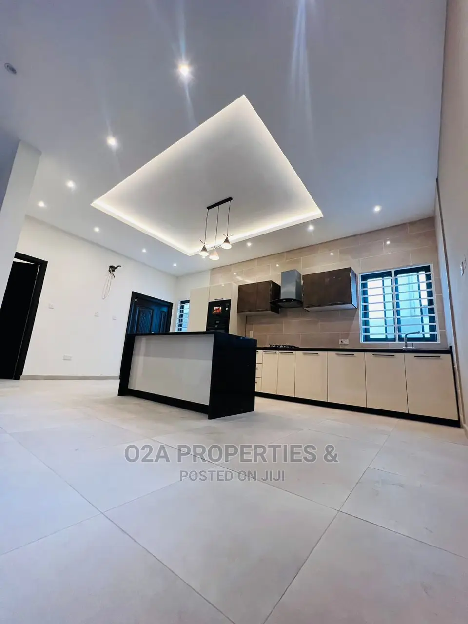 5bdrm House in Lake Side Estate for sale in Lake Side Estate