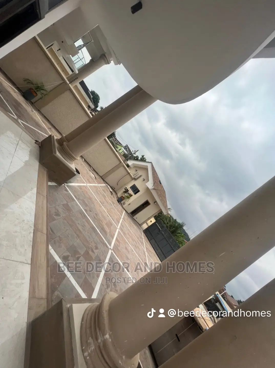 4bdrm Mansion in Bee Decor And Homes, West Legon for sale in West Legon