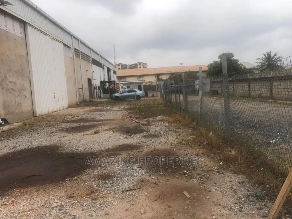 2000sqm Warehouse for Sale at Spintex in Spintex