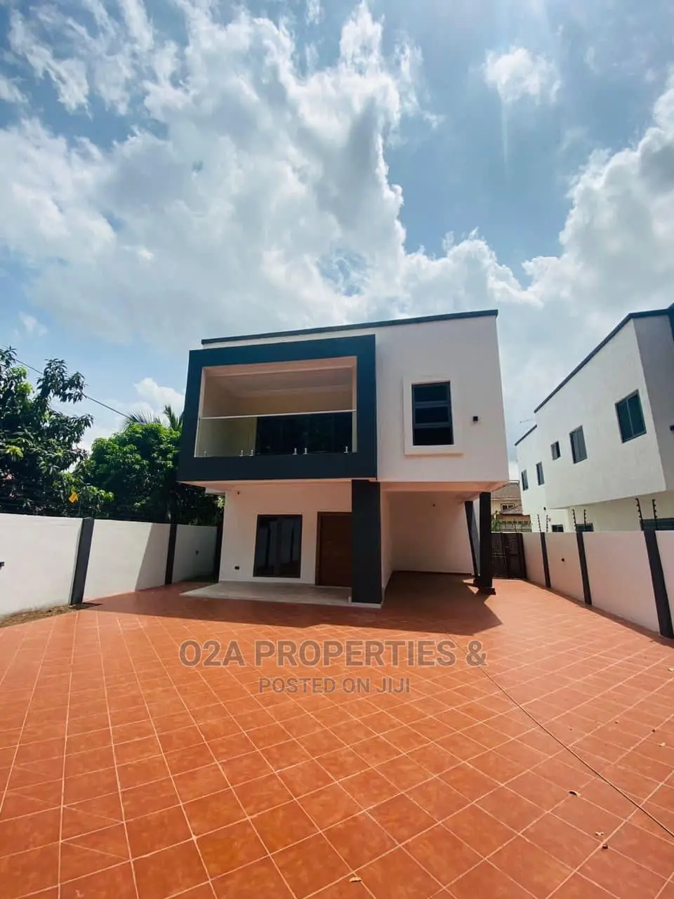 4bdrm House in A&C Mall Area for sale in A&C Mall Area